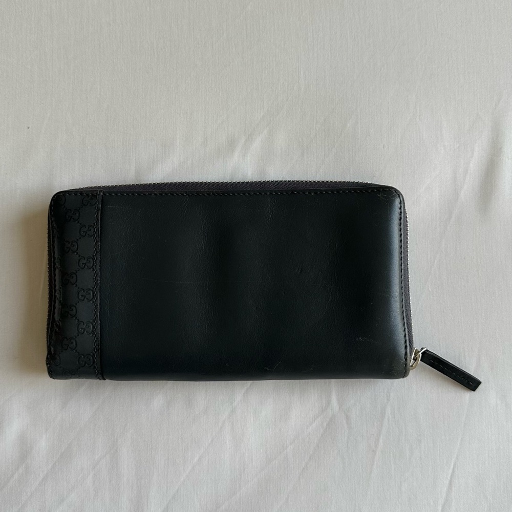 Gucci Gray  Leather Wallet with Zip